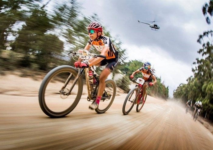 Annika Langvad και Kate Courtney οι νικήτριες του Absa Cape Epic ’18